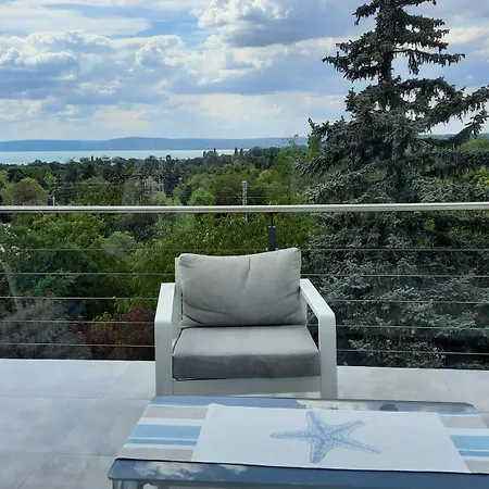 Mirador Balaton Panorama & Jacuzzi * Balatonakarattya