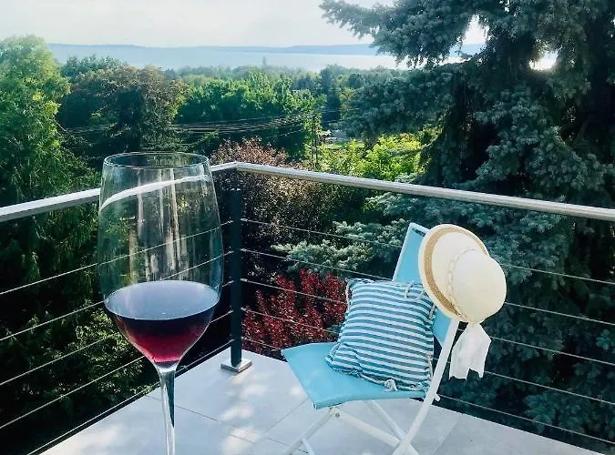 Mirador Balaton Design וילה בלטונקראטיה