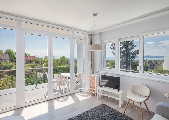 Mirador Balaton Design *