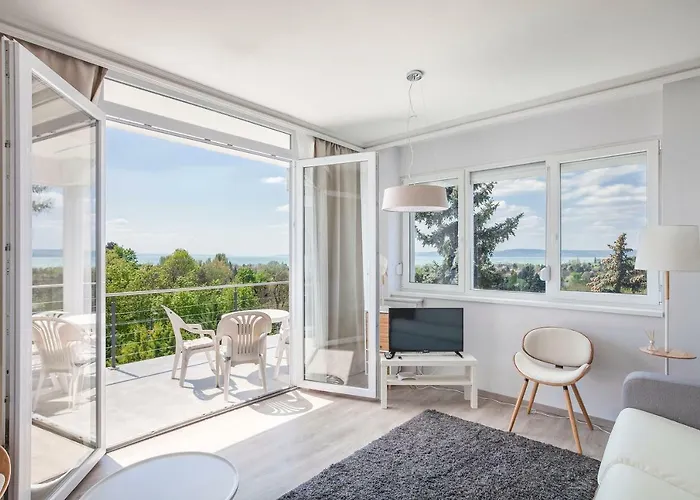 Mirador Balaton Design *